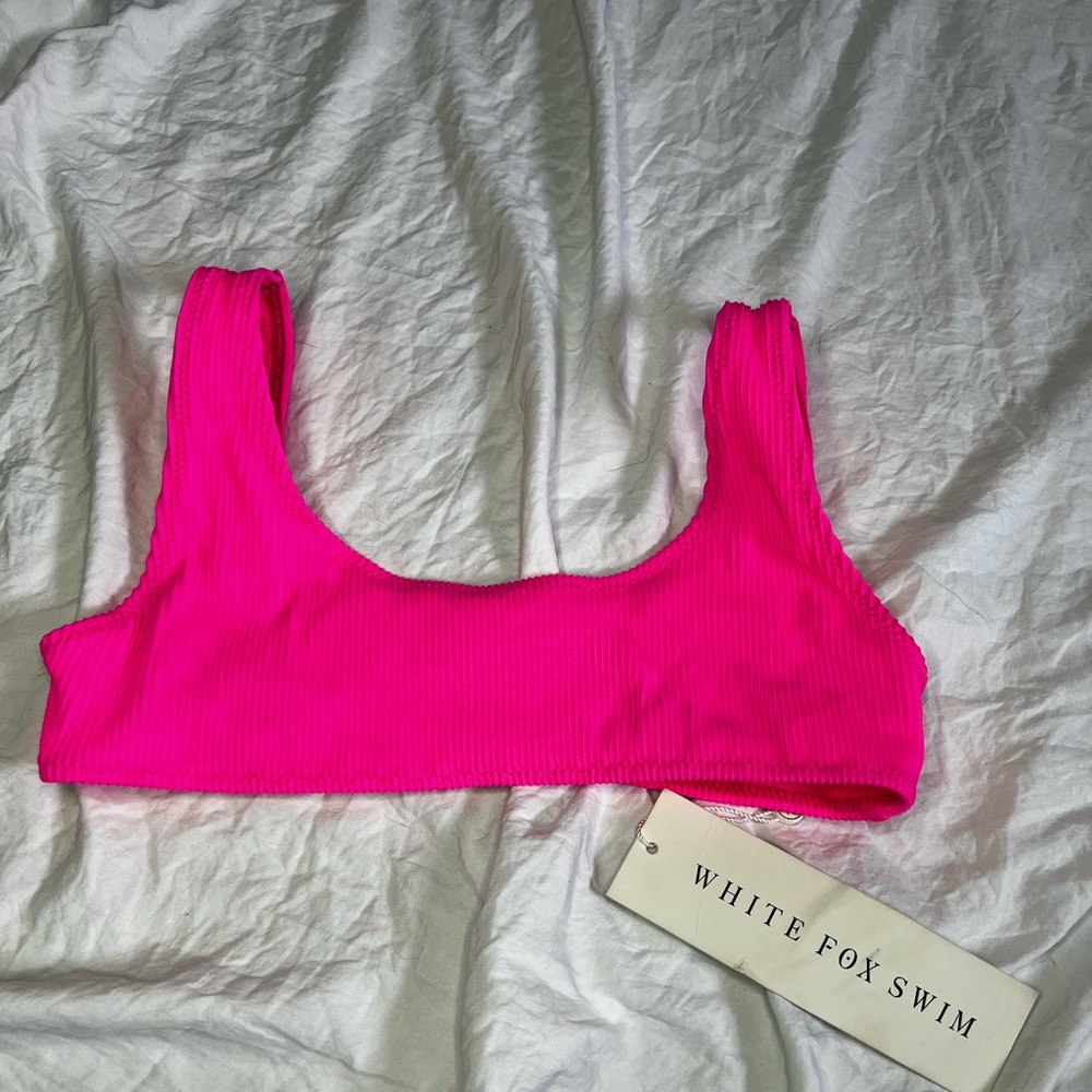 White fox pink top